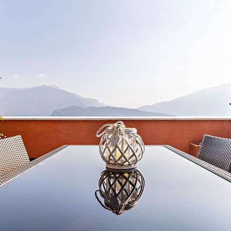Ferienwohnung Casa Sara With Swimming Pool Riva del Garda Exterior foto