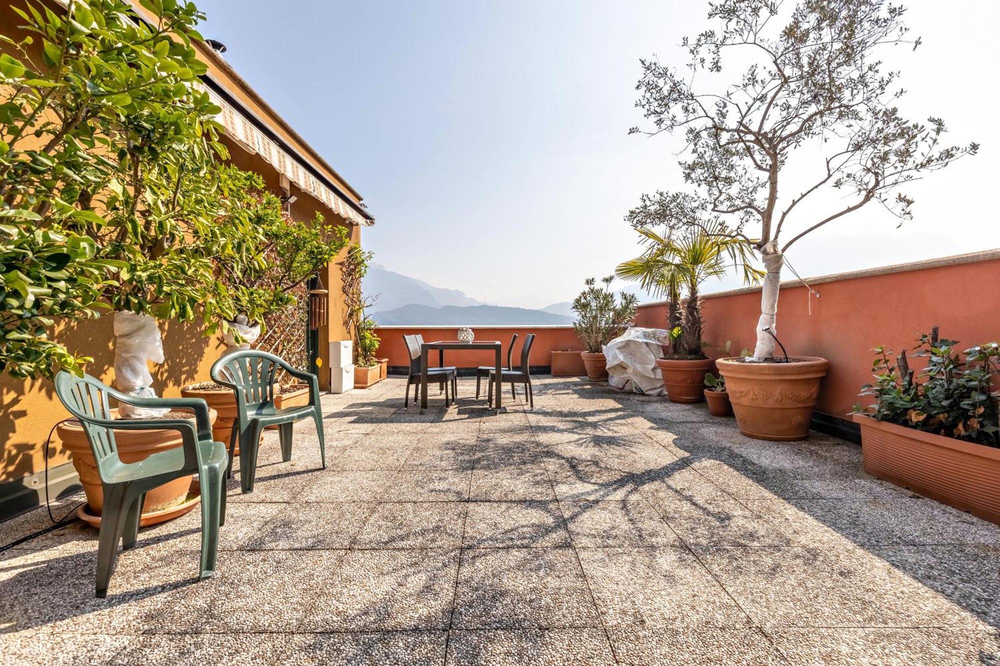 Ferienwohnung Casa Sara With Swimming Pool Riva del Garda Exterior foto
